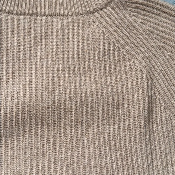 J. Crew cashmere sweater, M relaxed fit - Picture 7 of 9